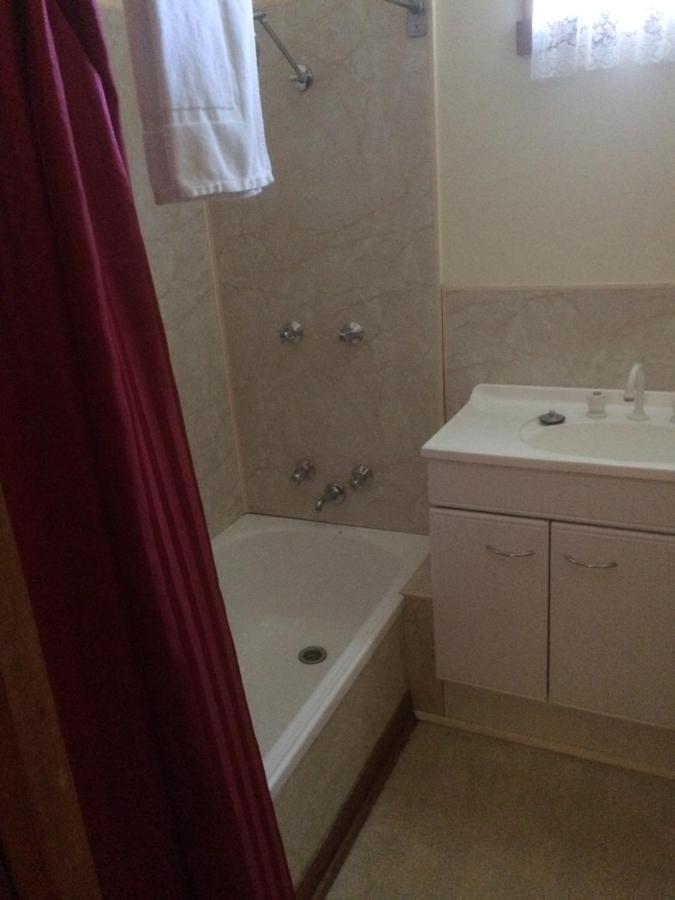 Marsden Court Apartments Now Incorporating Marsden Court And Sharonlee Strahan Villas Bagian luar foto